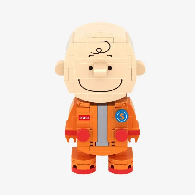 BlueBrixx® Astronaut Charlie Brown