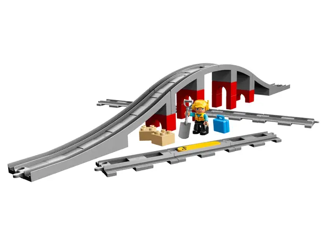 Lego® Eisenbahnbrücke und Schienen