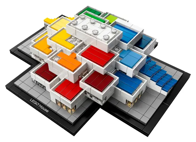 Lego®  House