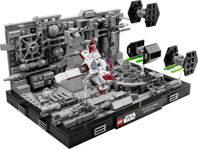 Lego® Death Star™ Trench Run Diorama