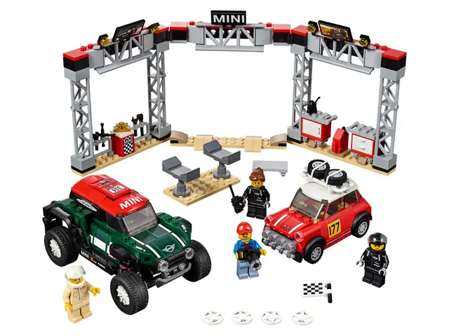 Lego® Rallyeauto 1967 Mini Cooper S und Buggy 2018 Mini John Cooper Works