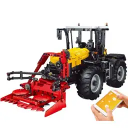 MouldKing Technic 4-in-1 Tractor yellow