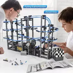 MouldKing Marble run